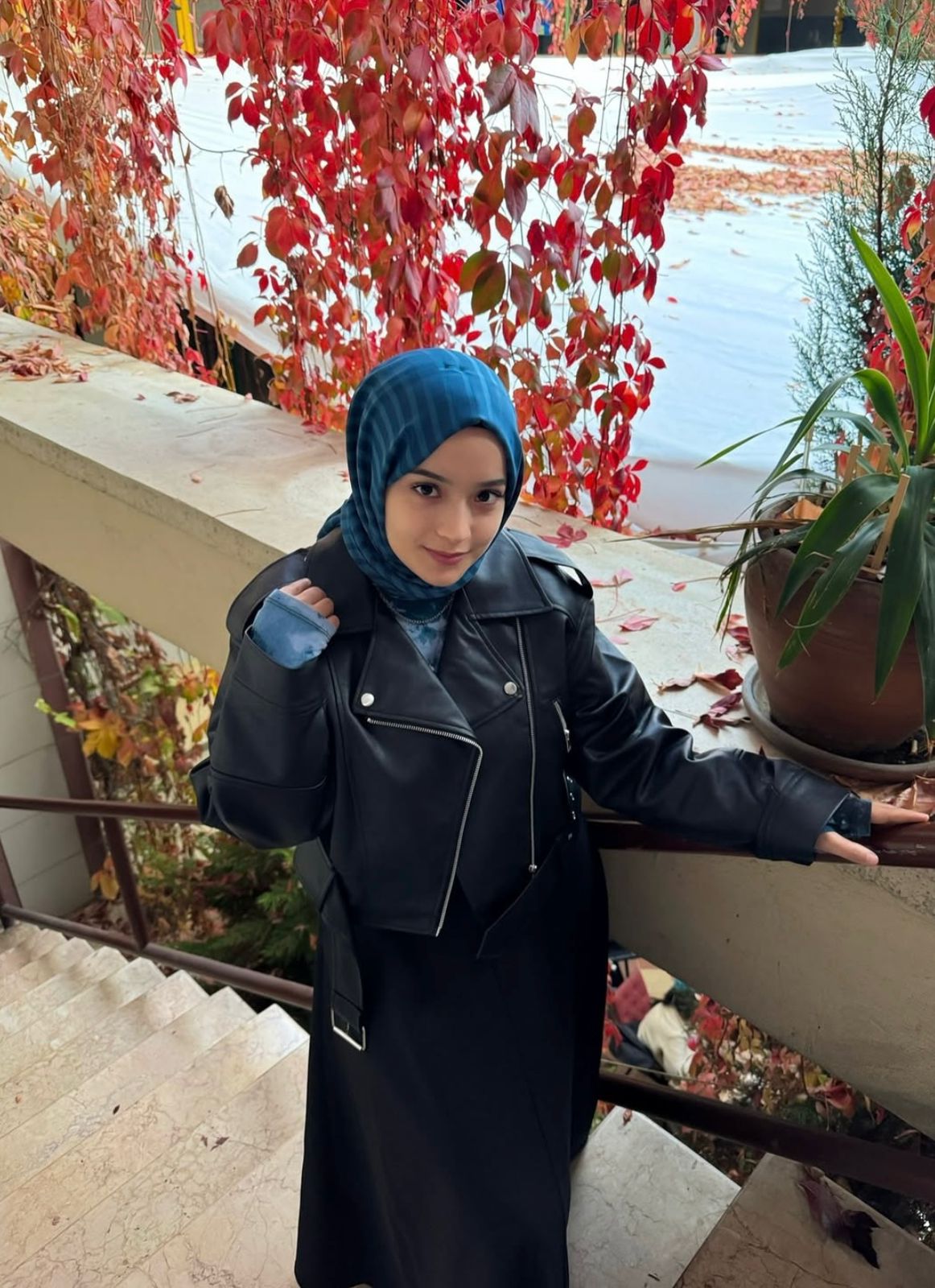 Havran Türbanlı Bayan Bayan Escort Şirin